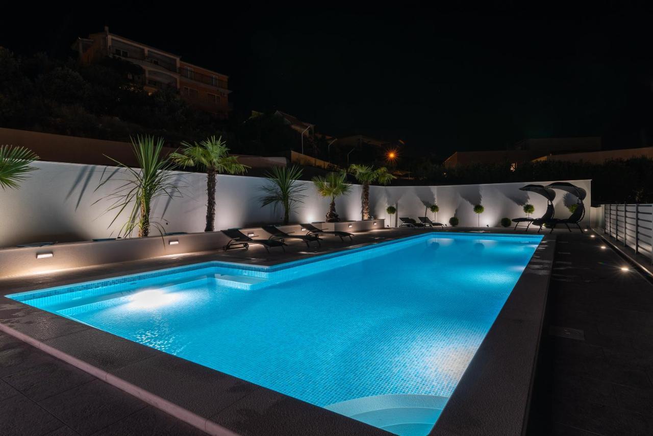 Apartments Vrania เซเกต วรันยีชา ภายนอก รูปภาพ