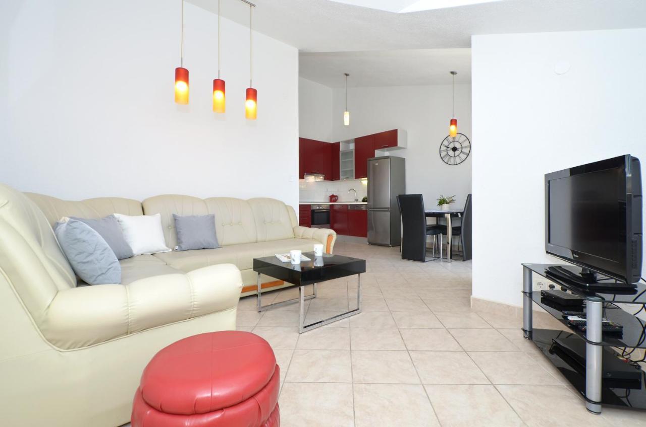 Apartments Vrania เซเกต วรันยีชา ภายนอก รูปภาพ