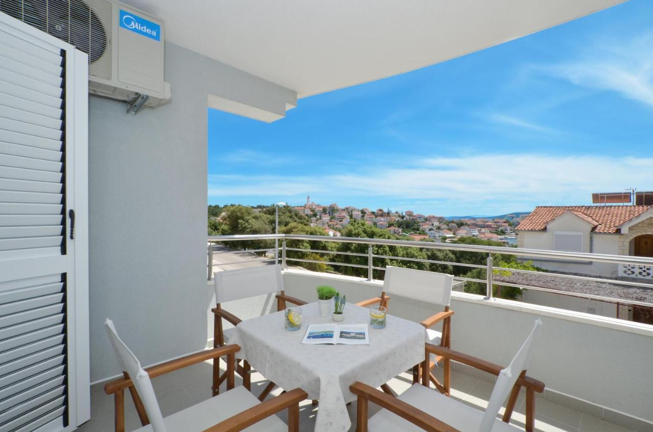 Apartments Vrania เซเกต วรันยีชา ภายนอก รูปภาพ