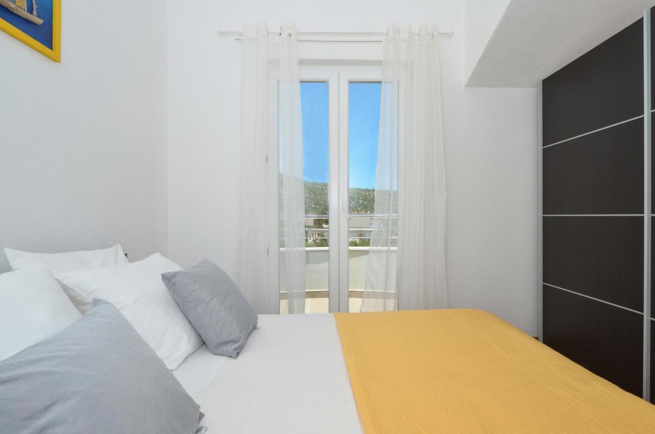Apartments Vrania เซเกต วรันยีชา ภายนอก รูปภาพ