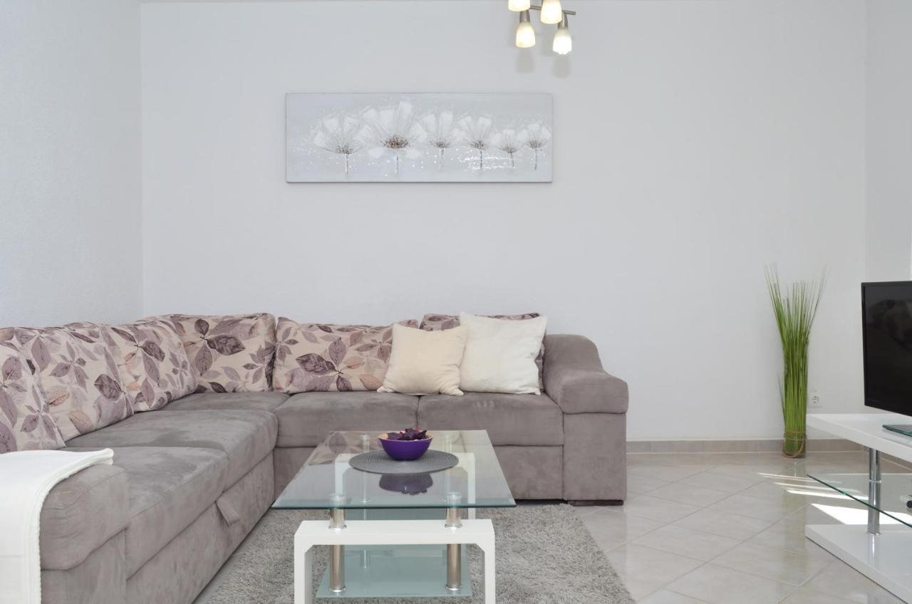 Apartments Vrania เซเกต วรันยีชา ภายนอก รูปภาพ
