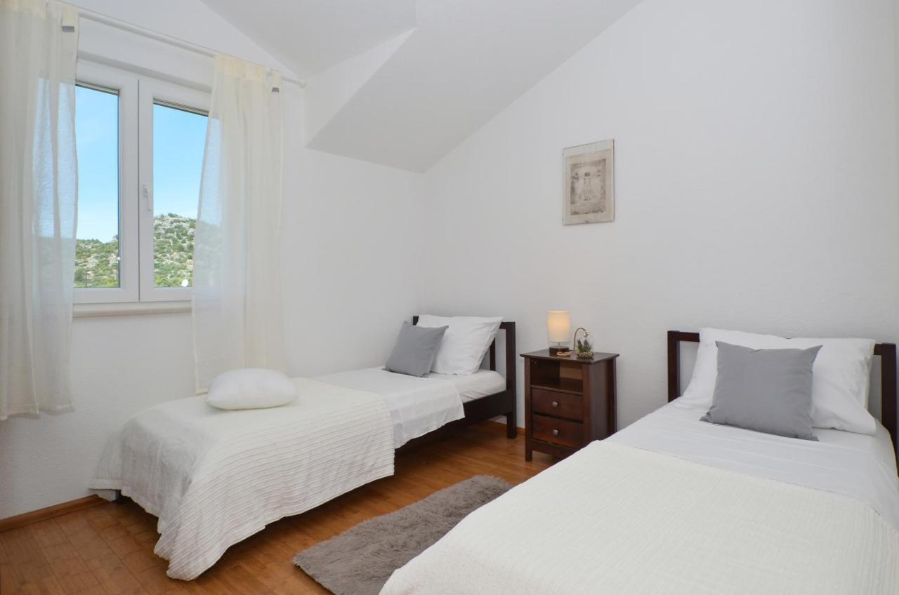 Apartments Vrania เซเกต วรันยีชา ภายนอก รูปภาพ