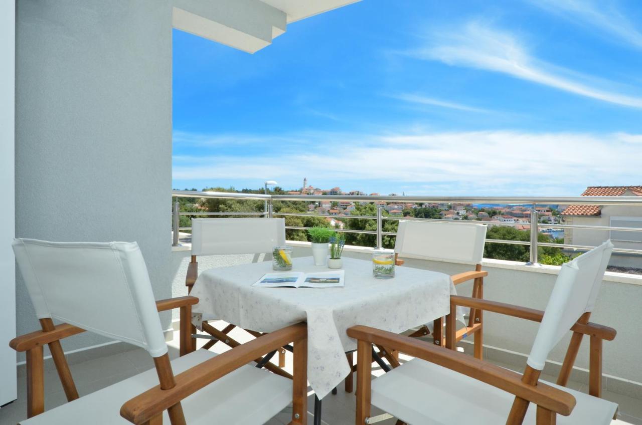 Apartments Vrania เซเกต วรันยีชา ภายนอก รูปภาพ