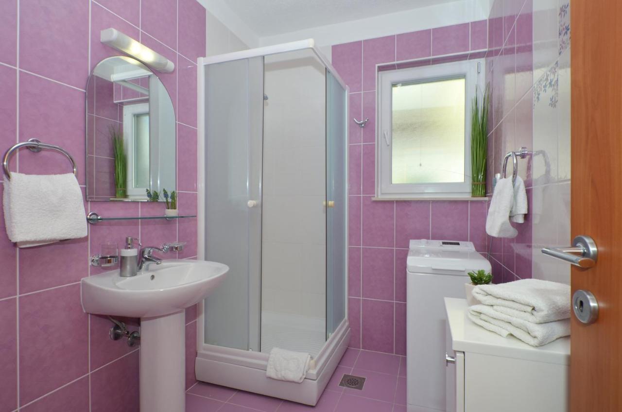 Apartments Vrania เซเกต วรันยีชา ภายนอก รูปภาพ